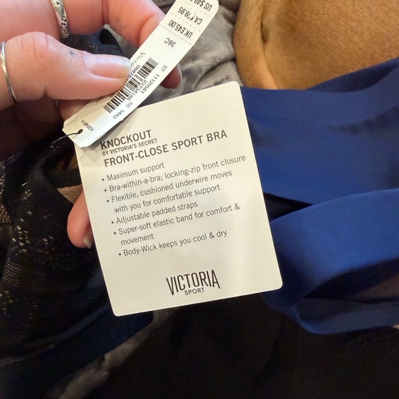 Victoria's Secret knockout sports bra - Picture 4 of 5